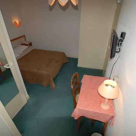 Hotel Arc En Ciel 2*