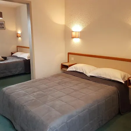 Arc En Ciel Hotel 2*